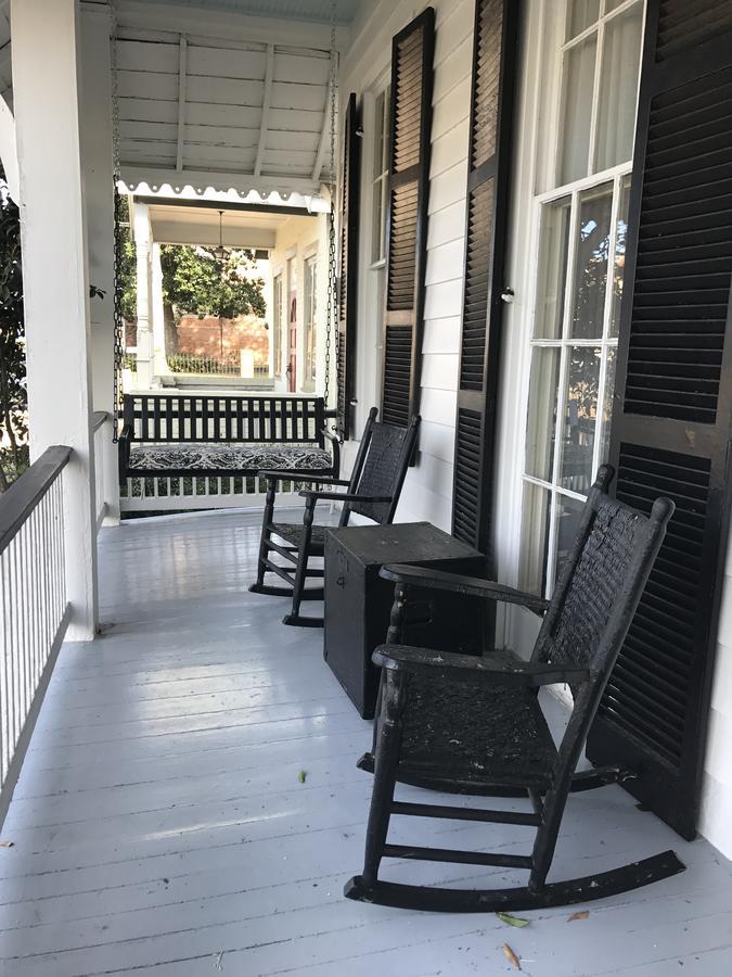 Riverboat Bed & Breakfast Натчез Экстерьер фото